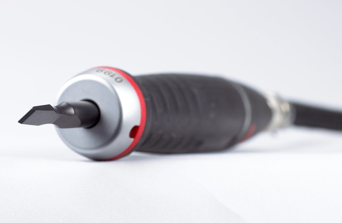 Power pillo Deflasking chisel